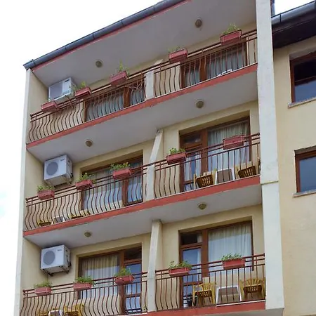بيت ضيافة Casa Zdrava بوموري