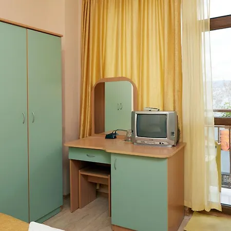 Casa Zdrava بيت ضيافة 2*